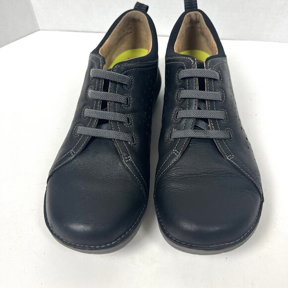 Clarks Unstructured Black Leather No Tie Slip On Sneakers Women’s 7.5 Walking - Picture 3 of 12